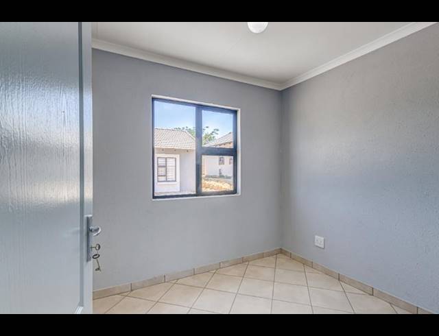 3 BEDROOM HOUSE FOR SALE IN CRYSTAL PARK